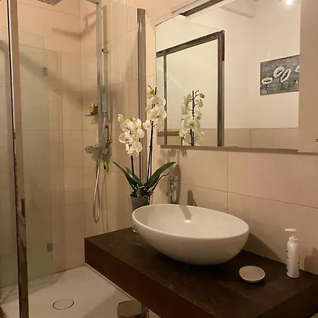 Cammino Nel פורנובו די טארו